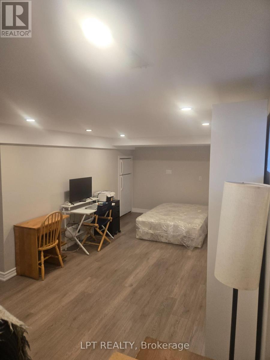 26 Wright Crescent, Caledon, ON - Indoor