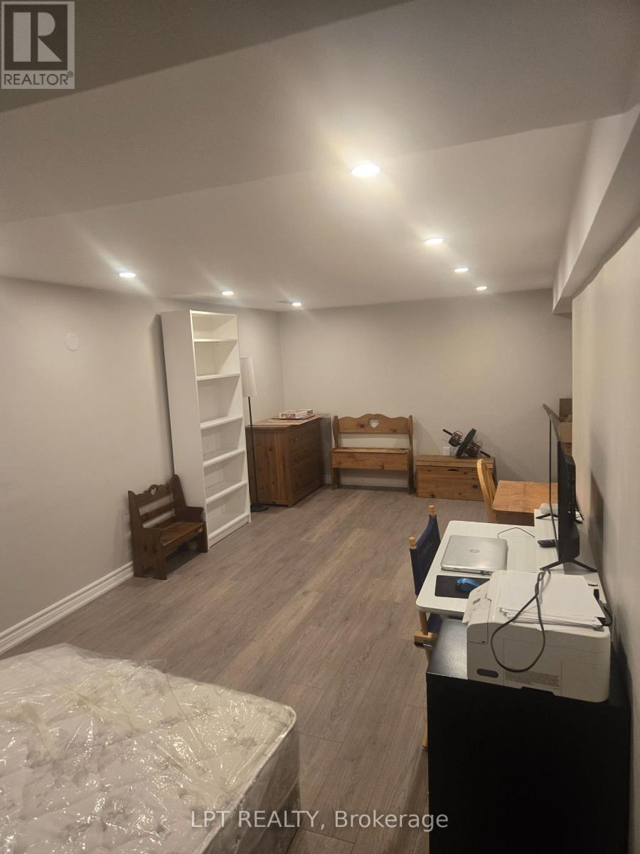 26 Wright Crescent, Caledon, ON - Indoor