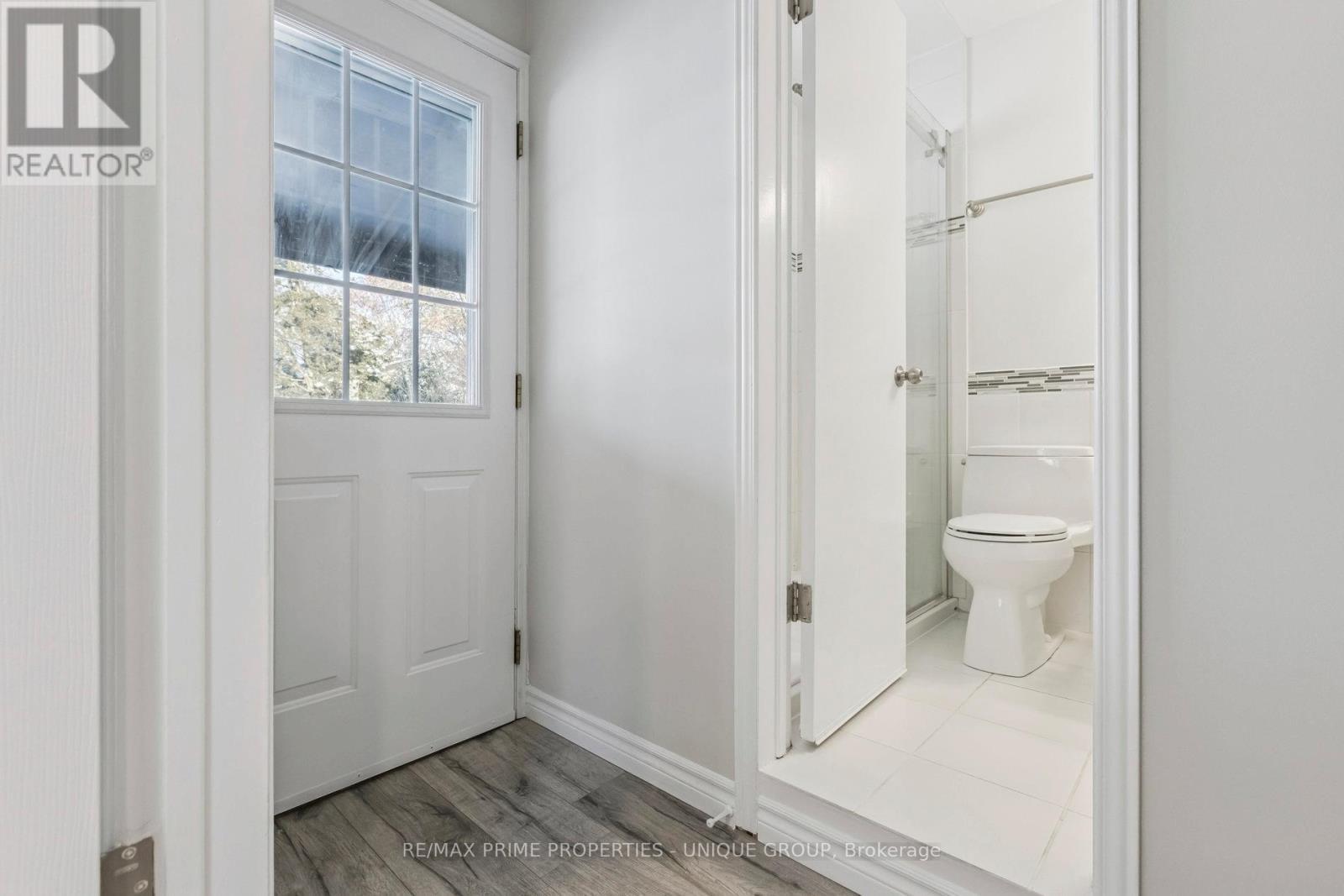 520 Teakwood Drive, Waterloo, ON - Indoor Photo Showing Bathroom