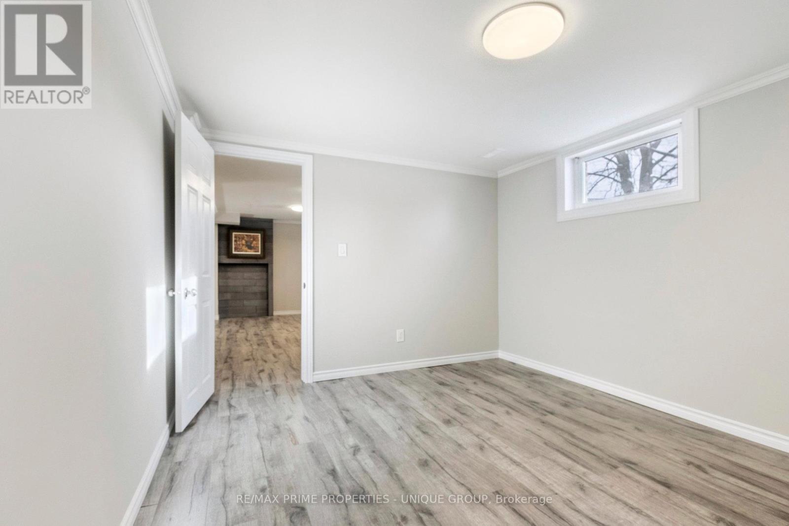 520 Teakwood Drive, Waterloo, ON - Indoor Photo Showing Other Room
