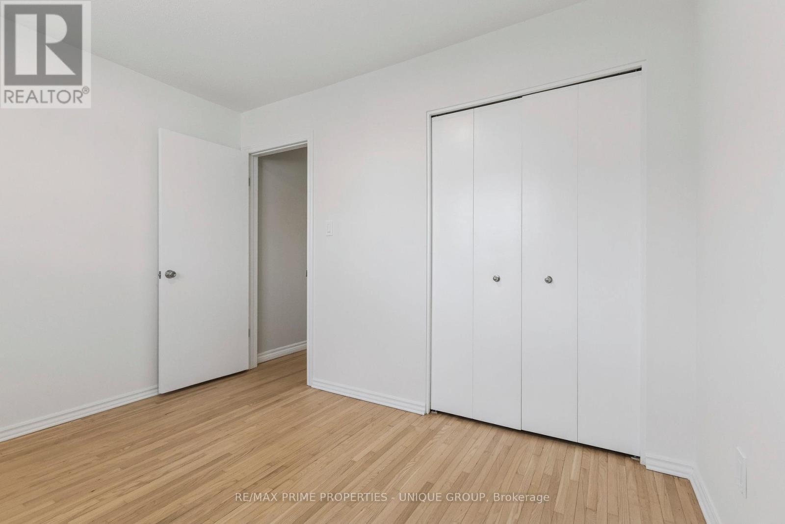 520 Teakwood Drive, Waterloo, ON - Indoor Photo Showing Other Room