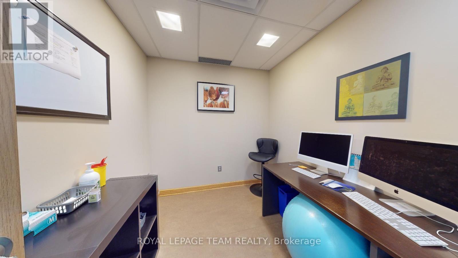 942 Merivale Road, Ottawa, ON