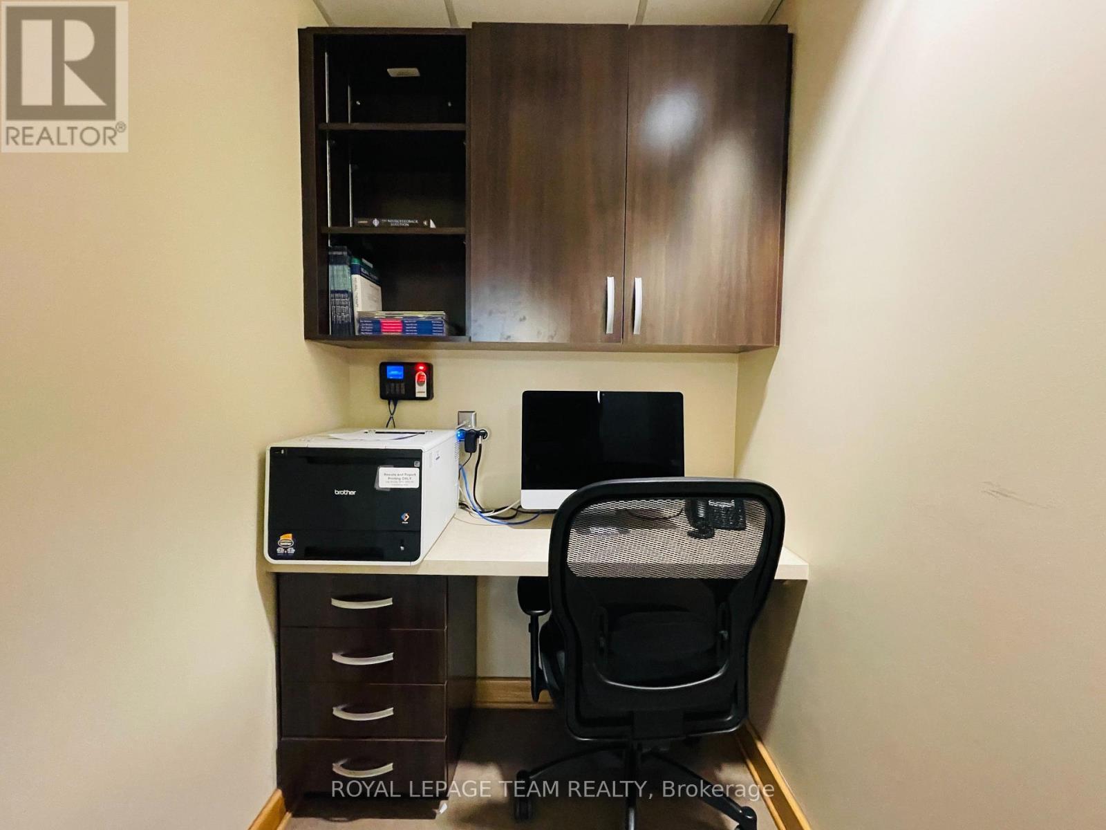 942 Merivale Road, Ottawa, ON