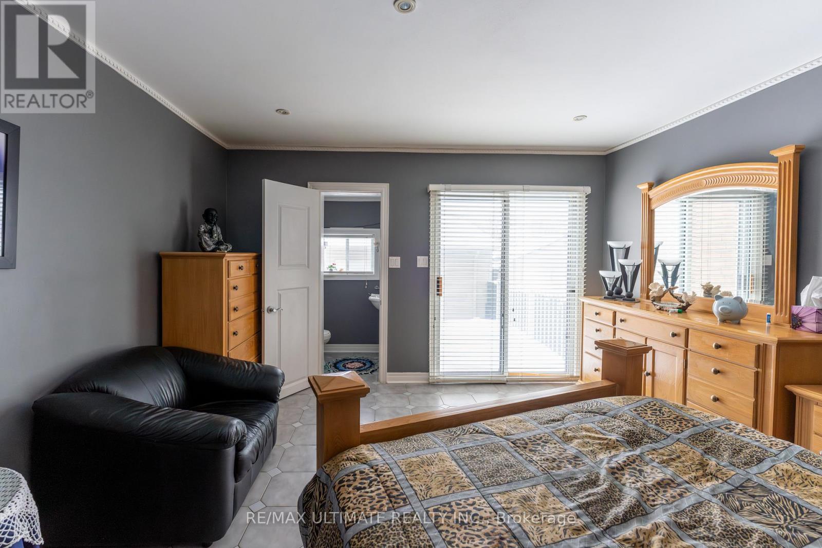 120 Rosethorn Avenue W, Toronto, ON - Indoor