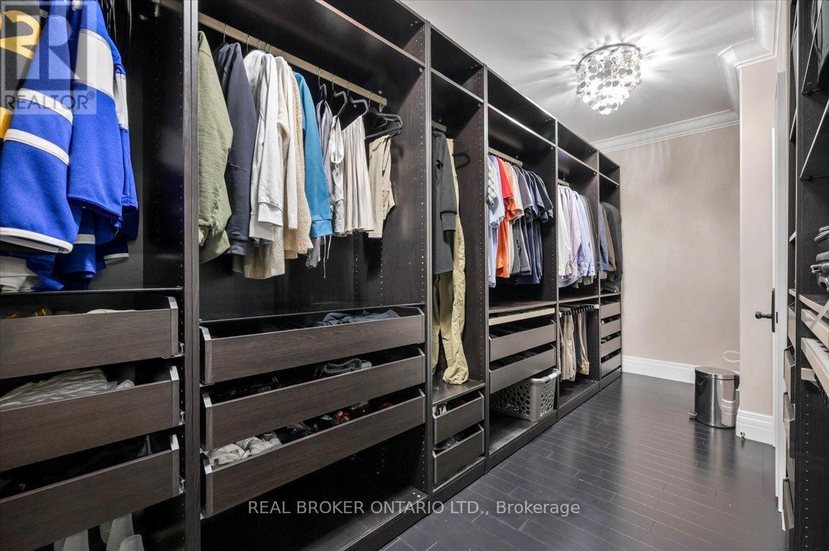 459 Deer Ridge Drive, Kitchener, ON - Indoor With Storage