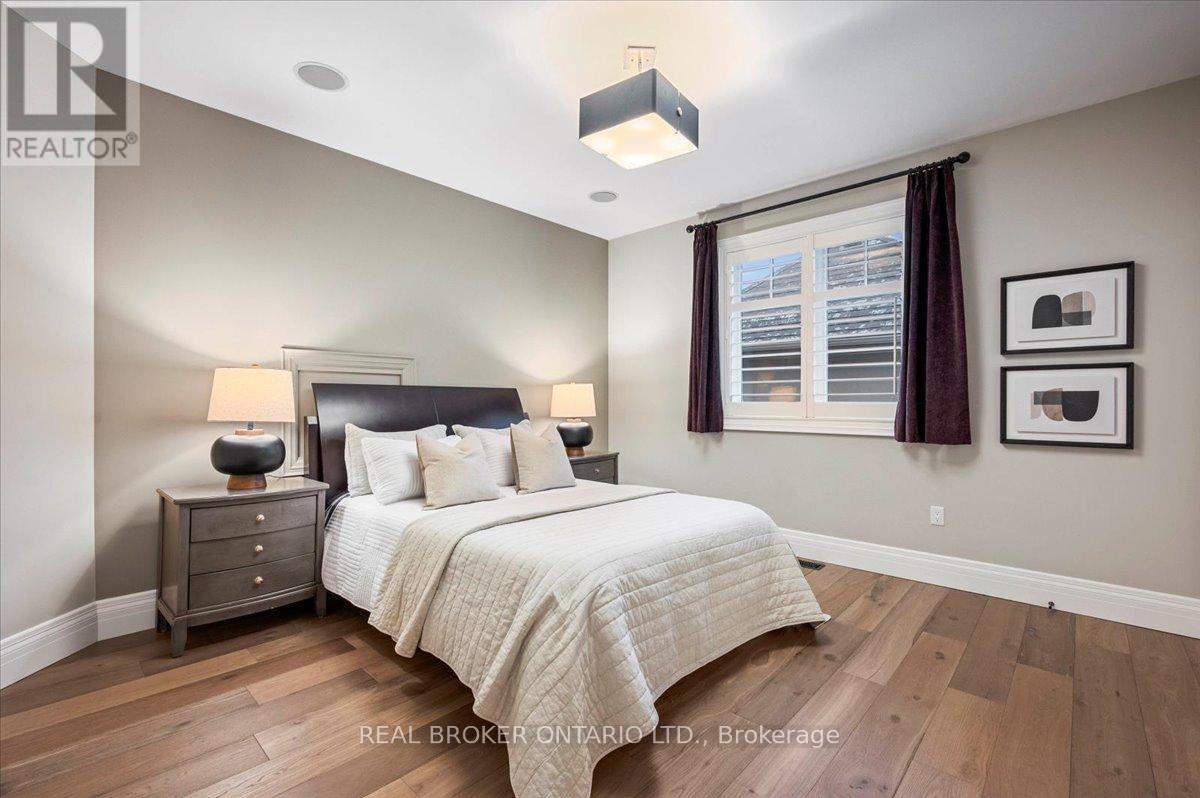459 Deer Ridge Drive, Kitchener, ON - Indoor Photo Showing Bedroom