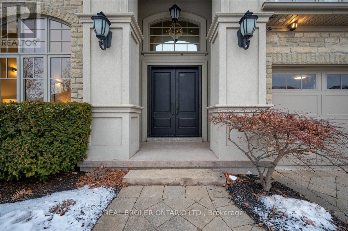459 Deer Ridge Drive, Kitchener, ON - Outdoor