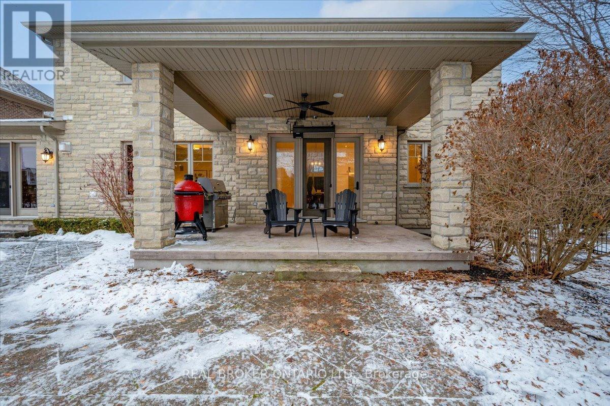 459 Deer Ridge Drive, Kitchener, ON - Outdoor With Deck Patio Veranda