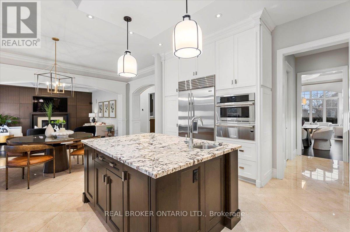 459 Deer Ridge Drive, Kitchener, ON - Indoor Photo Showing Kitchen With Upgraded Kitchen