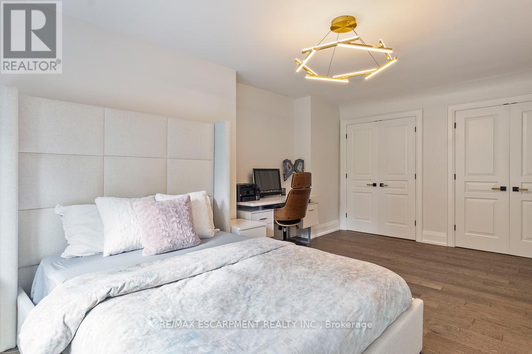 1294 Gatehouse Drive, Mississauga, ON - Indoor Photo Showing Bedroom