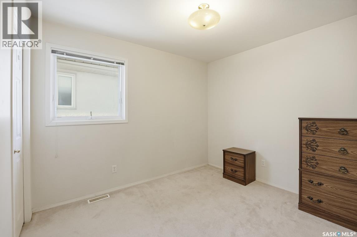 306 Budz Crescent, Saskatoon, SK - Indoor