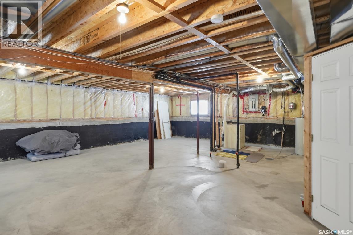 306 Budz Crescent, Saskatoon, SK - Indoor Photo Showing Basement