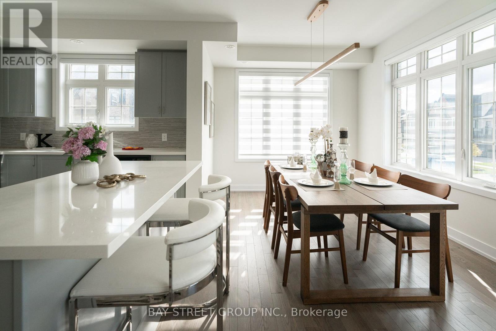 2 William Shearn Crescent, Markham, ON - Indoor Photo Showing Dining Room