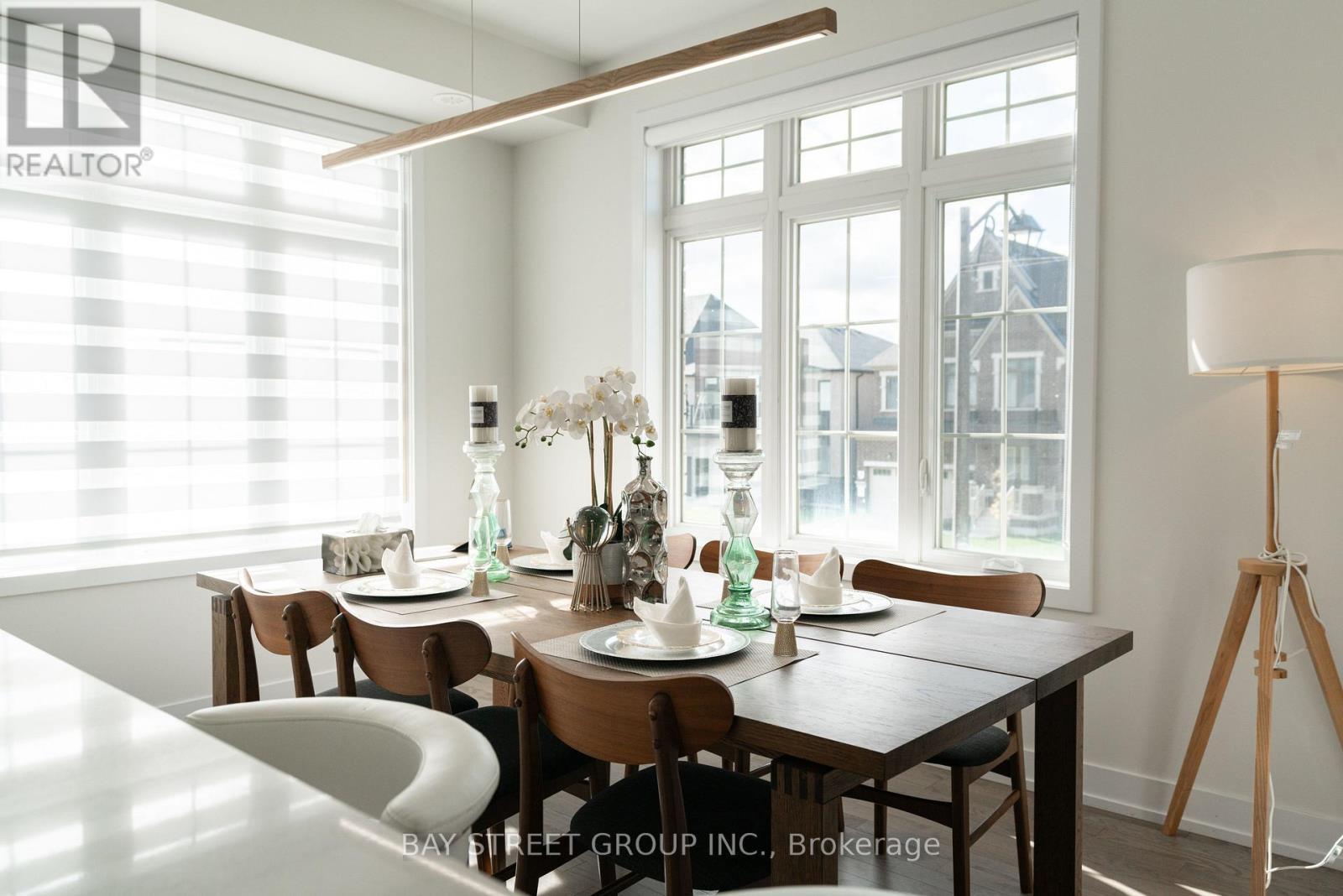 2 William Shearn Crescent, Markham, ON - Indoor Photo Showing Dining Room