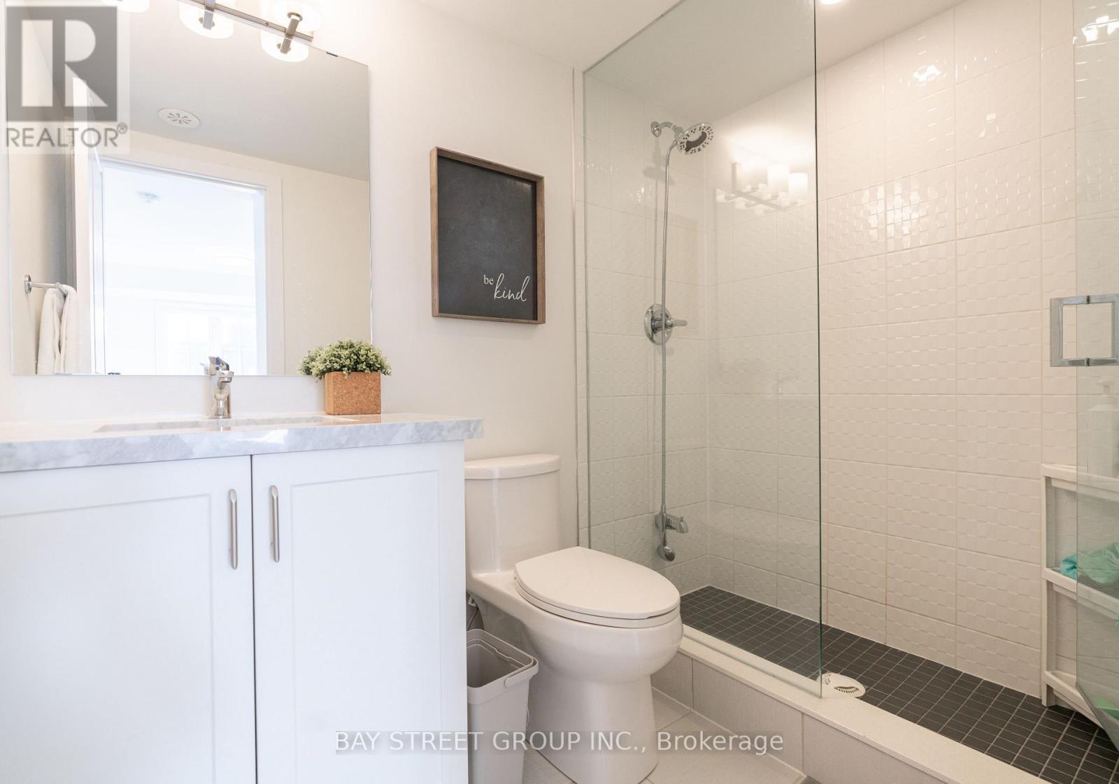 2 William Shearn Crescent, Markham, ON - Indoor Photo Showing Bathroom
