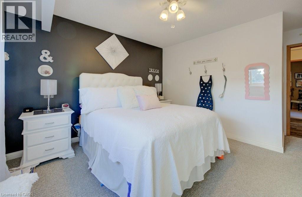 34 Willow Green Court, Kitchener, ON - Indoor Photo Showing Bedroom