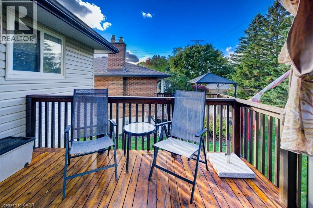 34 Willow Green Court, Kitchener, ON - Outdoor With Deck Patio Veranda With Exterior