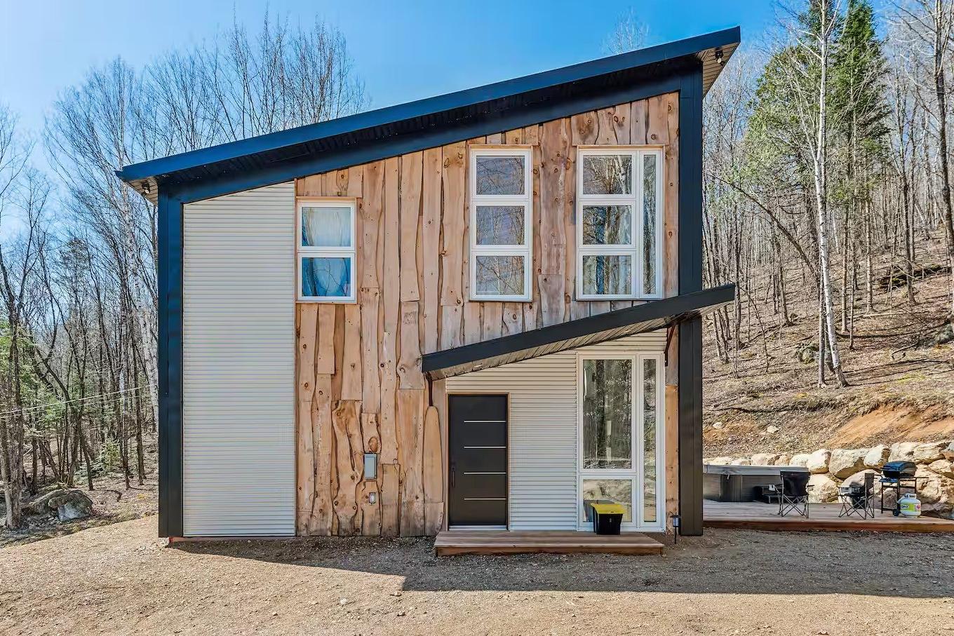 Façade - 323 Ch. Scotch, Grenville-Sur-La-Rouge, QC - Outdoor With Exterior