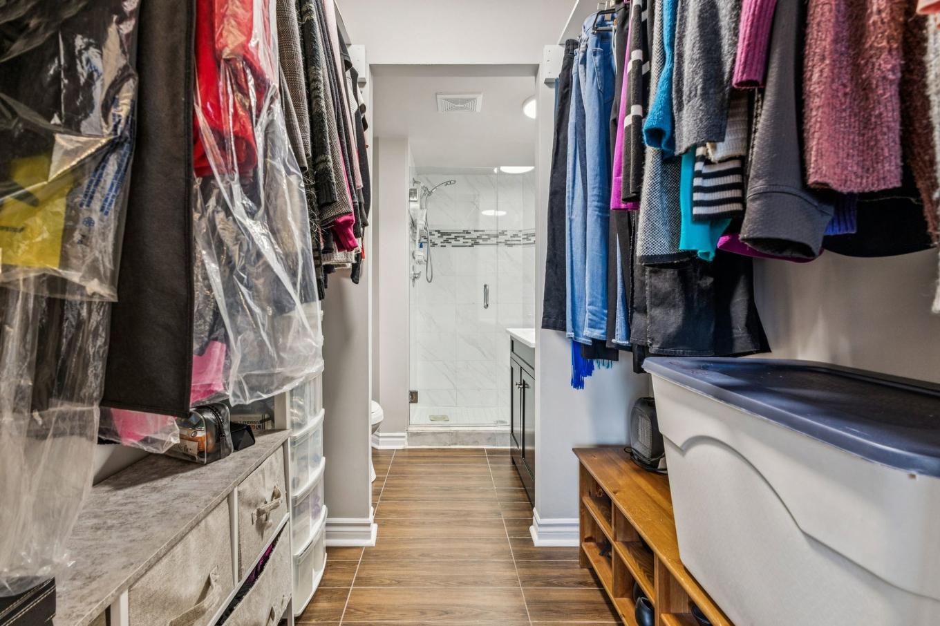 Walk-in closet - 606-259 Rue Champlain, Gatineau (Hull), QC - Indoor With Storage