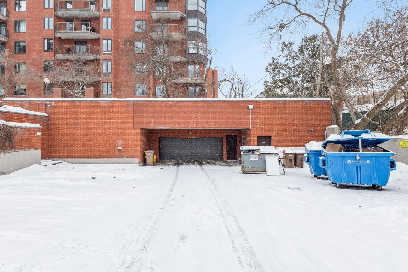 Garage - 606-259 Rue Champlain, Gatineau (Hull), QC - Outdoor With Balcony