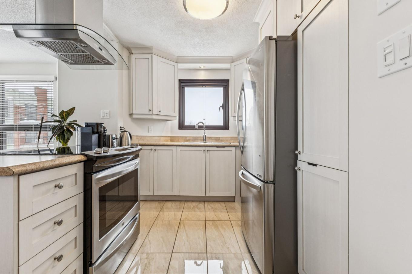 Kitchen - 606-259 Rue Champlain, Gatineau (Hull), QC - Indoor Photo Showing Kitchen
