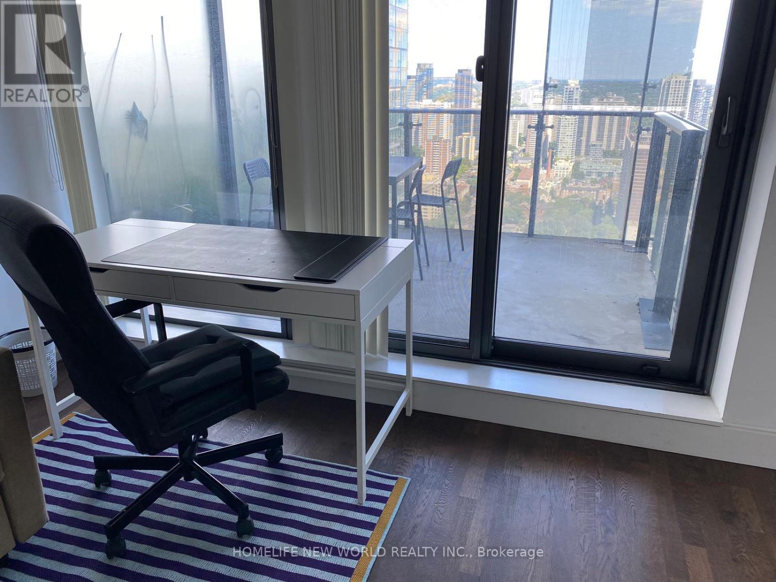 4001 - 5 St. Joseph Street, Toronto, ON - Indoor