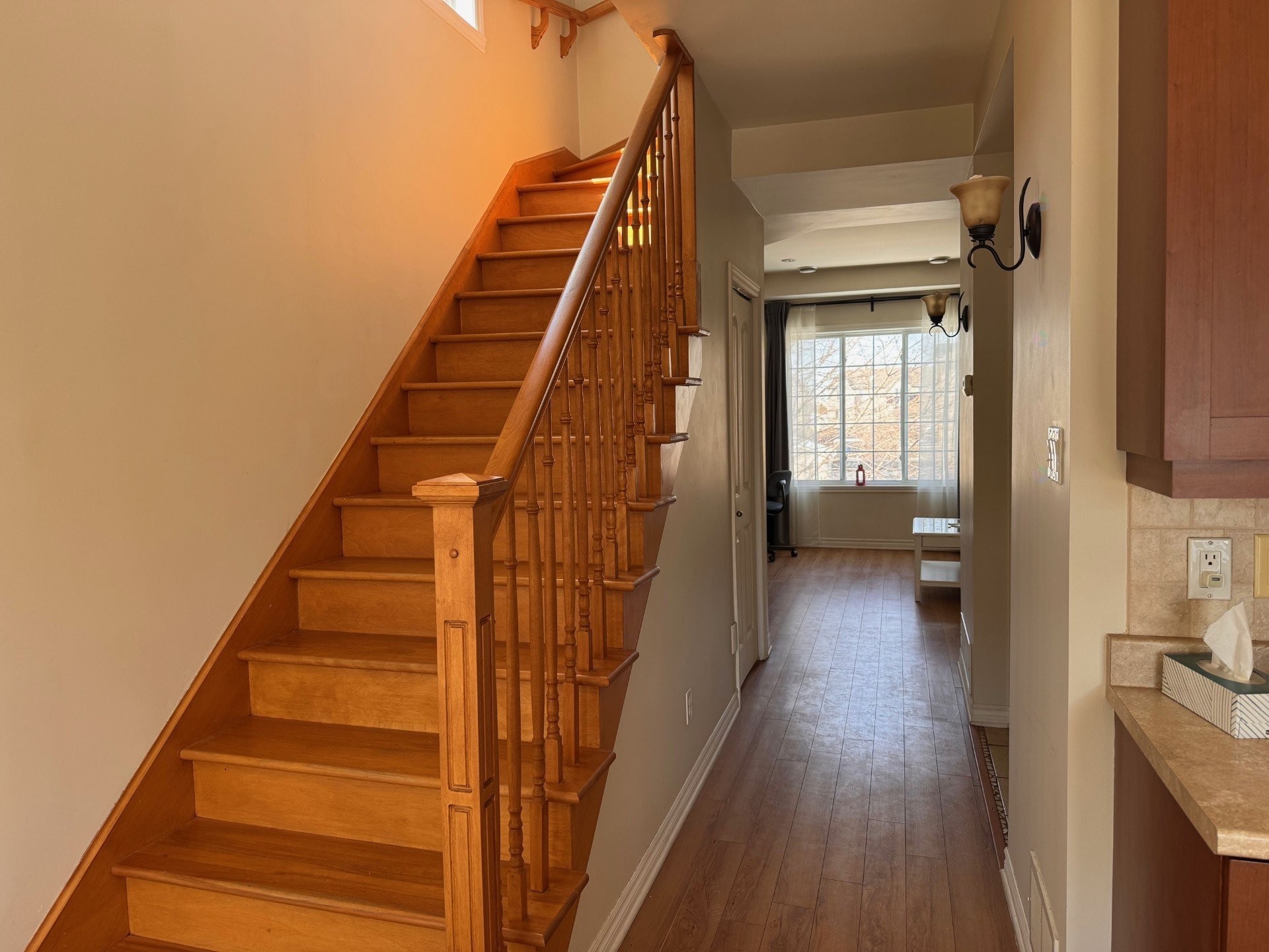 Staircase - 7844 Rue Lemelin, Brossard, QC - Indoor Photo Showing Other Room
