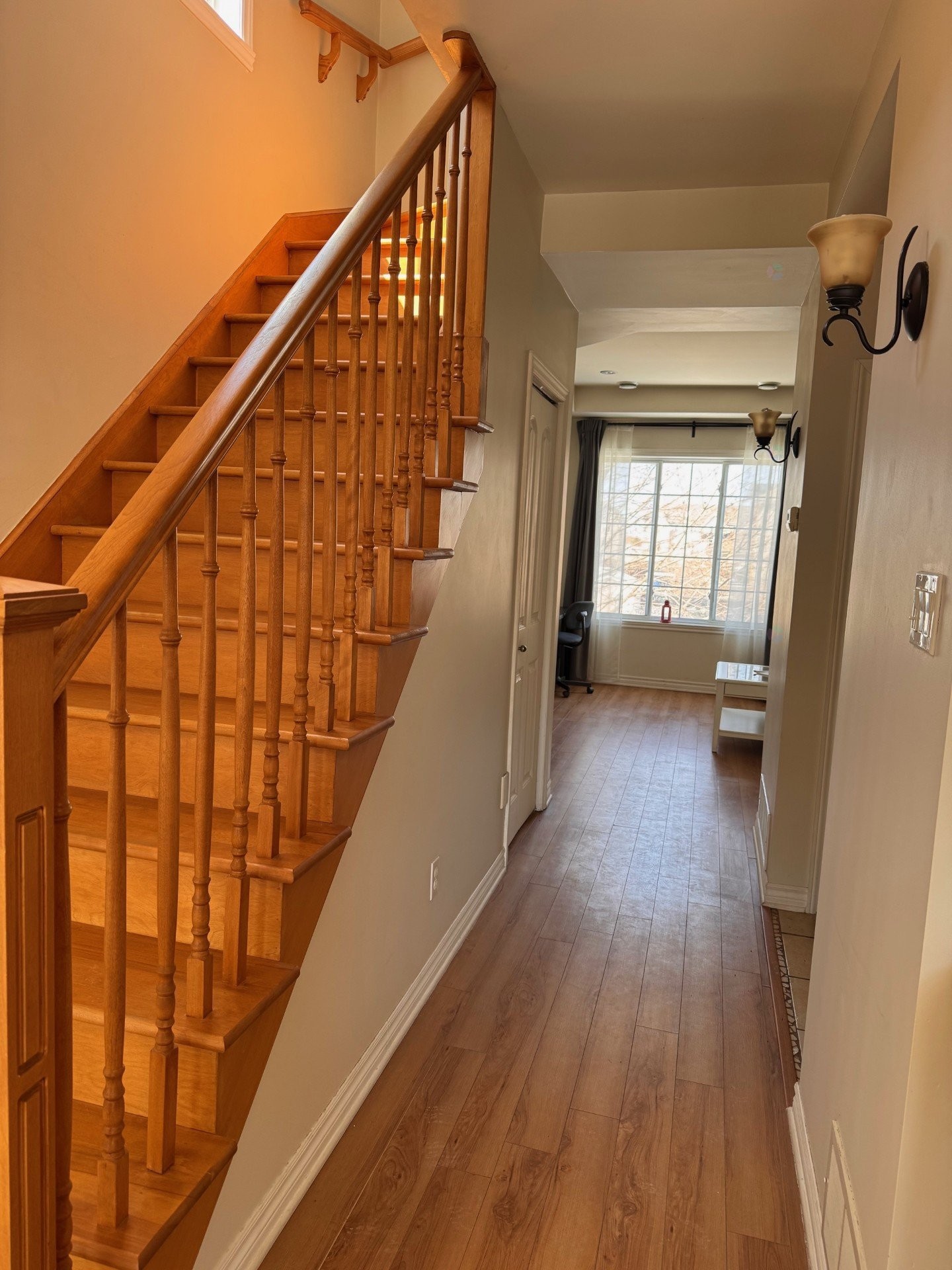 Staircase - 7844 Rue Lemelin, Brossard, QC - Indoor Photo Showing Other Room