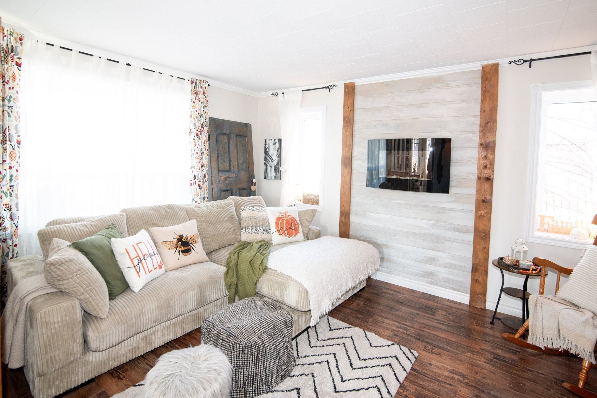 Living Room - 626 Boul. Hébert, Saint-Pascal, QC - Indoor Photo Showing Living Room