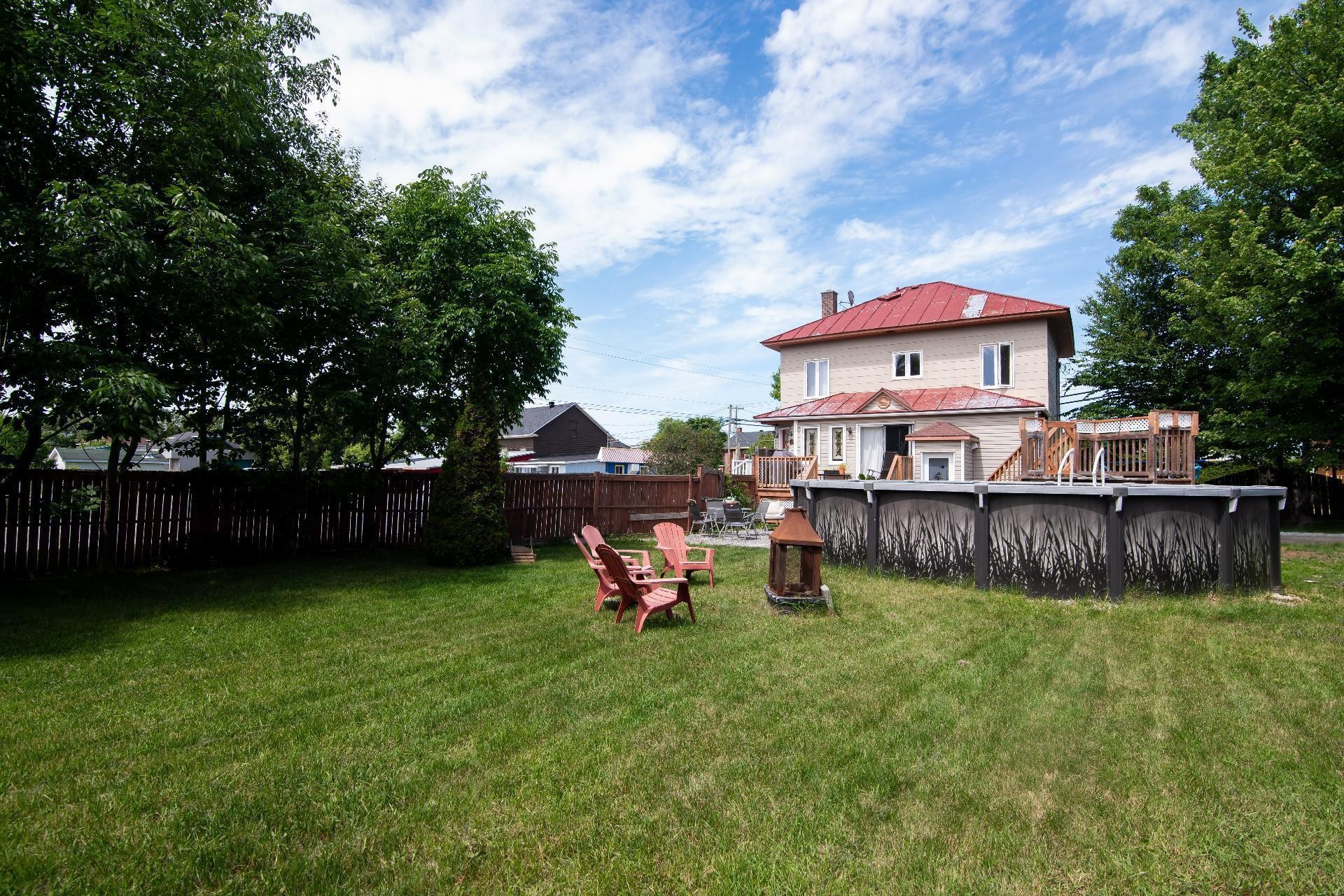 Courtyard - 626 Boul. Hébert, Saint-Pascal, QC - Outdoor With Backyard