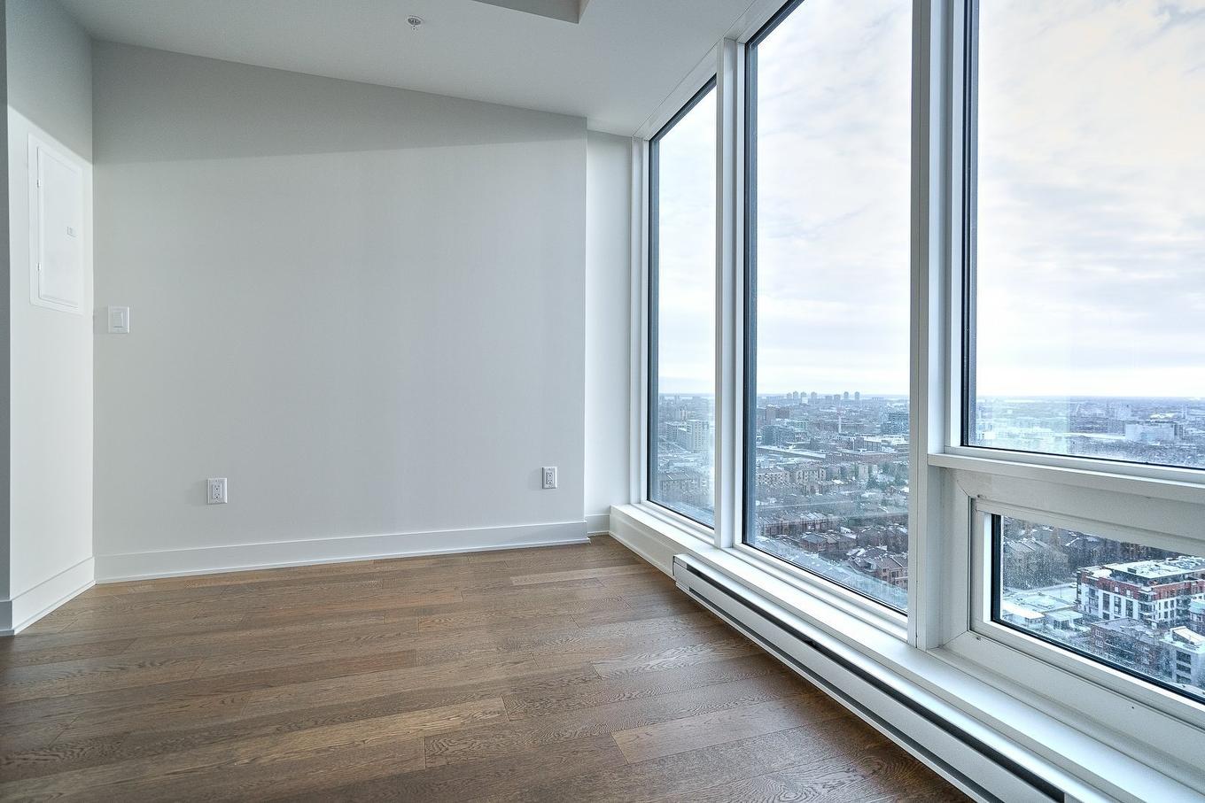 Salon - 2611-1288 Rue St-Antoine O., Montréal (Ville-Marie), QC - Indoor Photo Showing Other Room