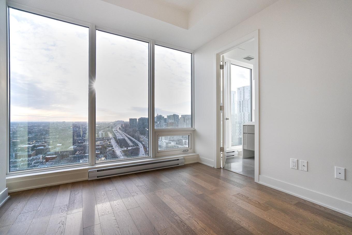 Salon - 2611-1288 Rue St-Antoine O., Montréal (Ville-Marie), QC - Indoor Photo Showing Other Room