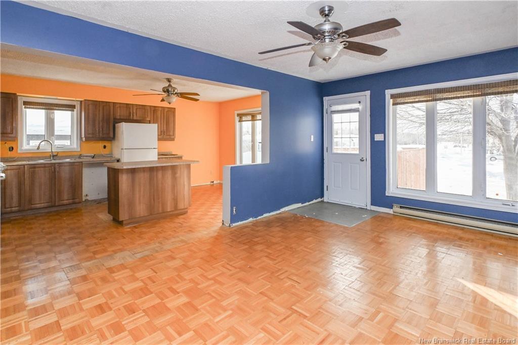 270 Robichaud Ave, Shippagan, NB