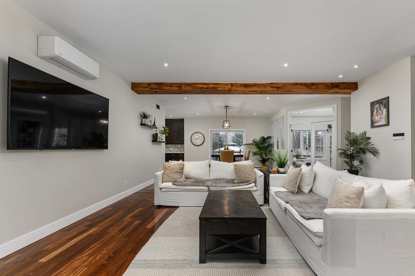 Salon - 1238 Rue Champêtre, Saint-Lazare, QC - Indoor Photo Showing Living Room