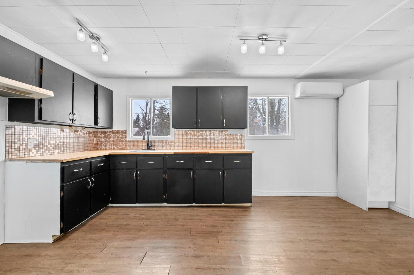 Cuisine - 6430 Rue De La Quiétude, Lévis (Desjardins), QC - Indoor Photo Showing Kitchen