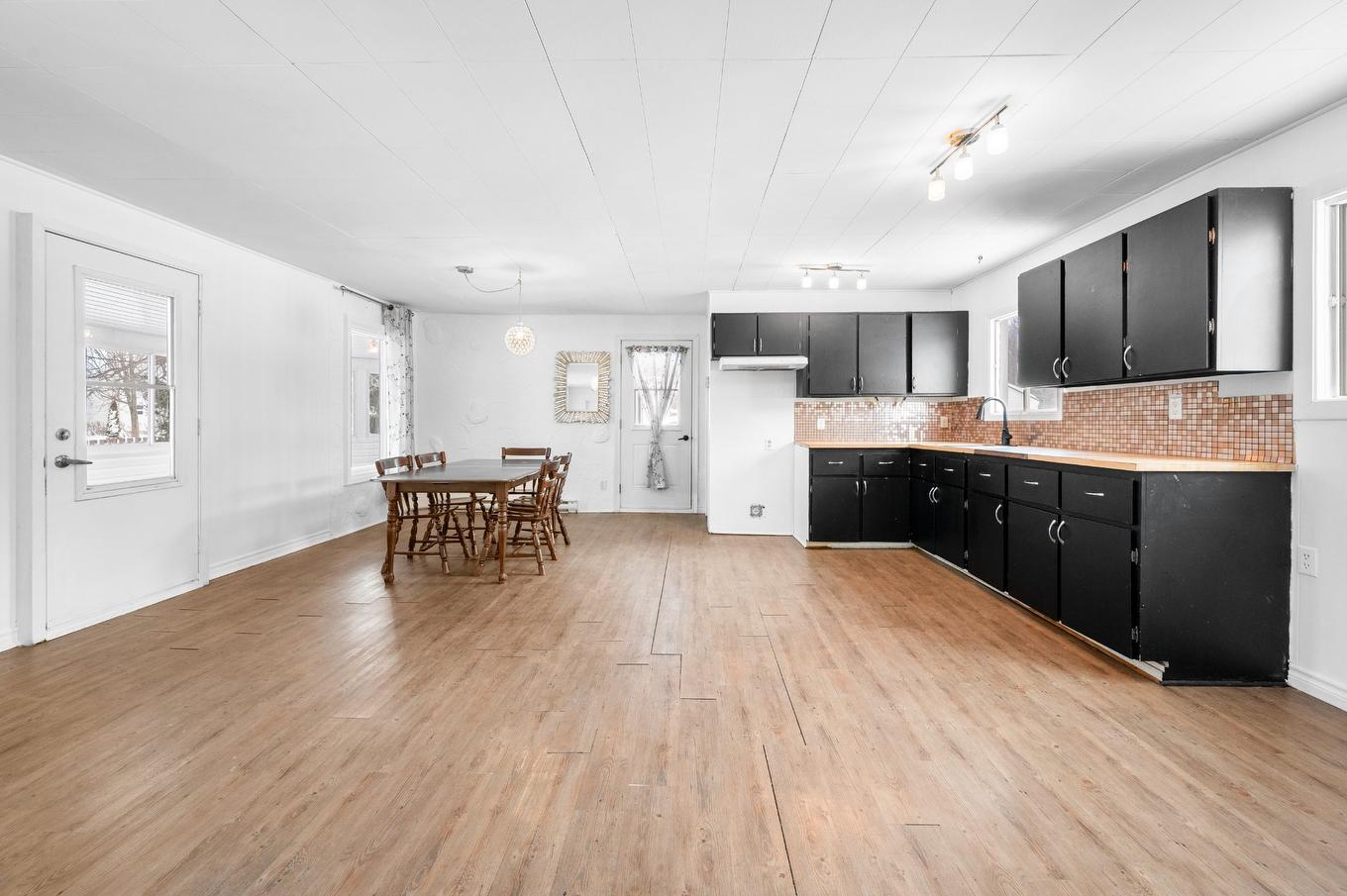 Vue d'ensemble - 6430 Rue De La Quiétude, Lévis (Desjardins), QC - Indoor Photo Showing Kitchen