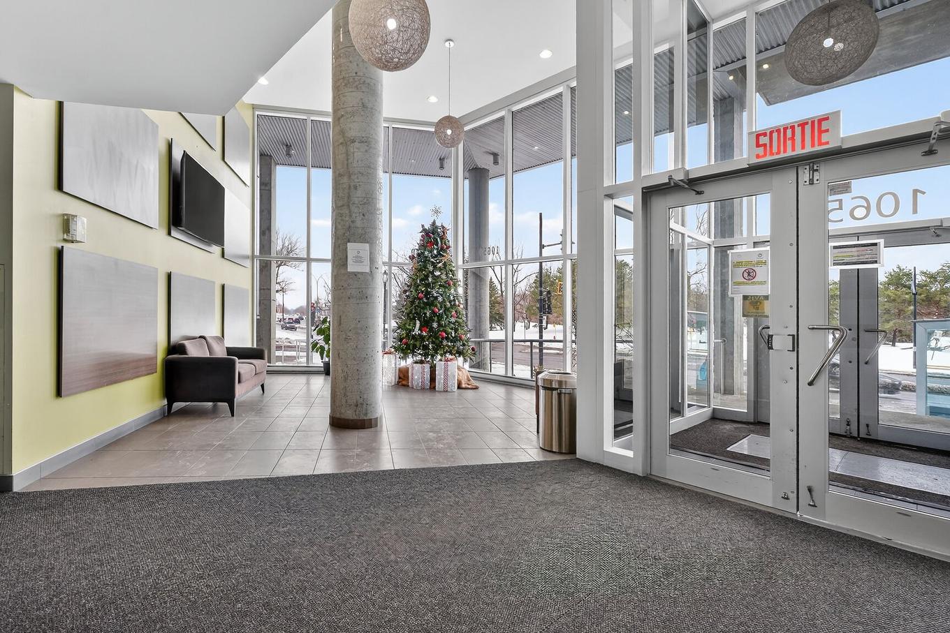 Hall d'entrée/Vestibule - 365-10650 Place De L'Acadie, Montréal (Ahuntsic-Cartierville), QC - Indoor Photo Showing Other Room