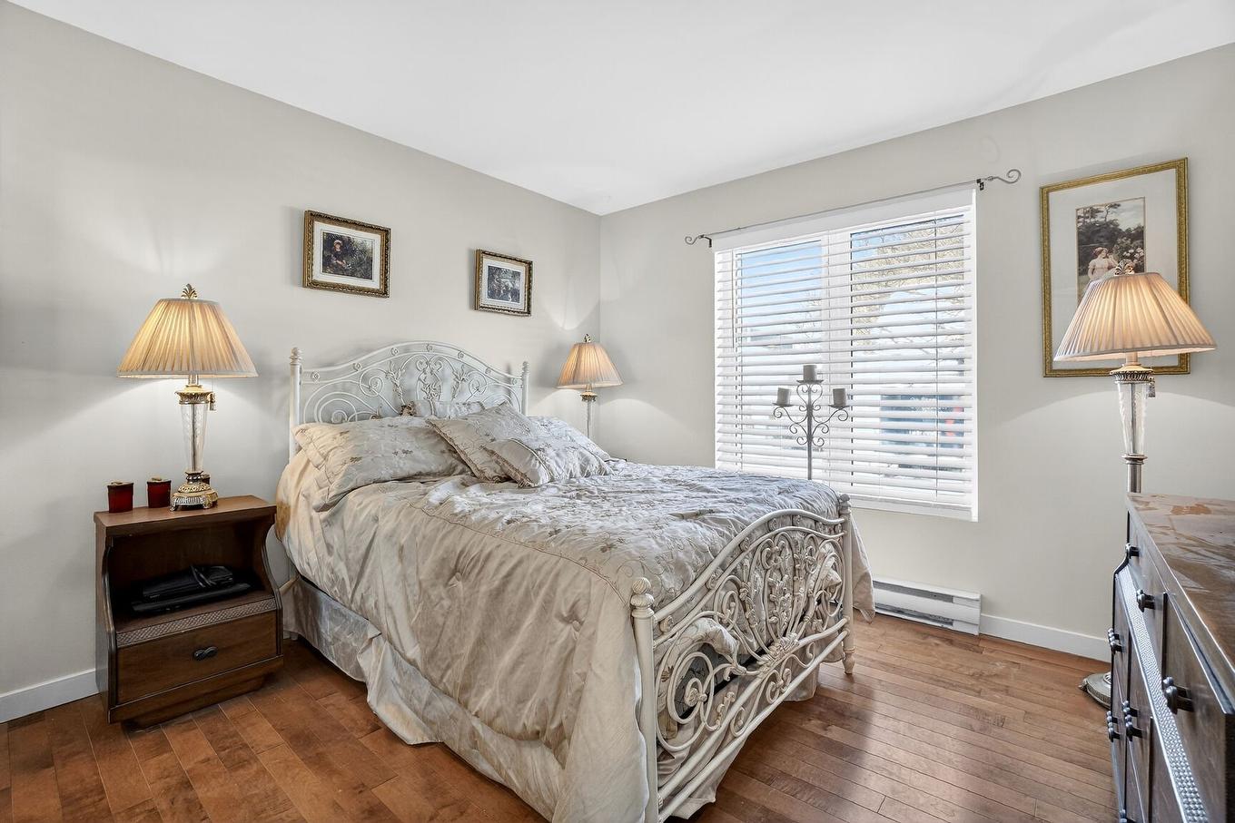 Chambre à coucher - 4 Rue De Lisieux, Blainville, QC - Indoor Photo Showing Bedroom