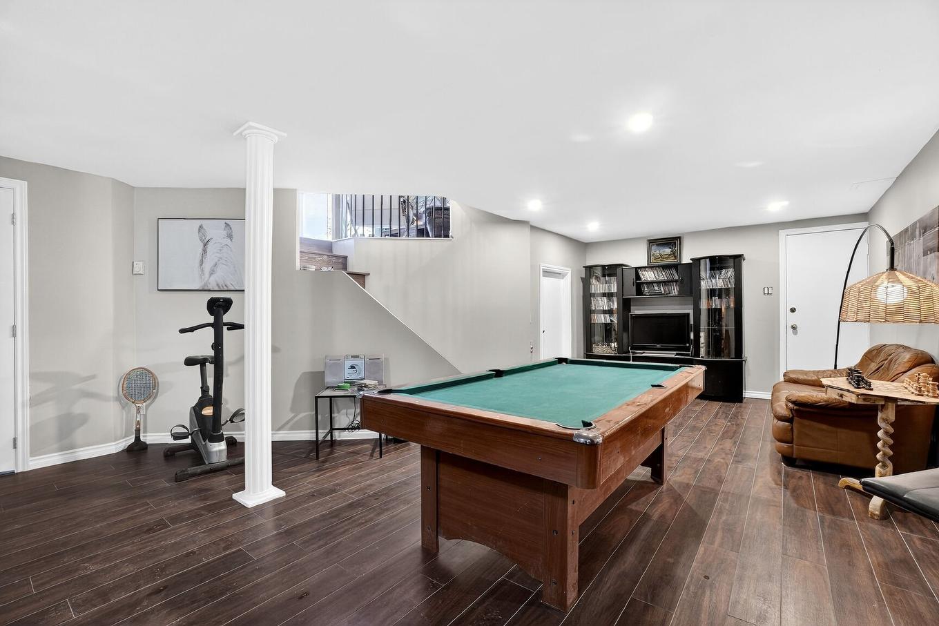 Salle familiale - 4 Rue De Lisieux, Blainville, QC - Indoor Photo Showing Other Room