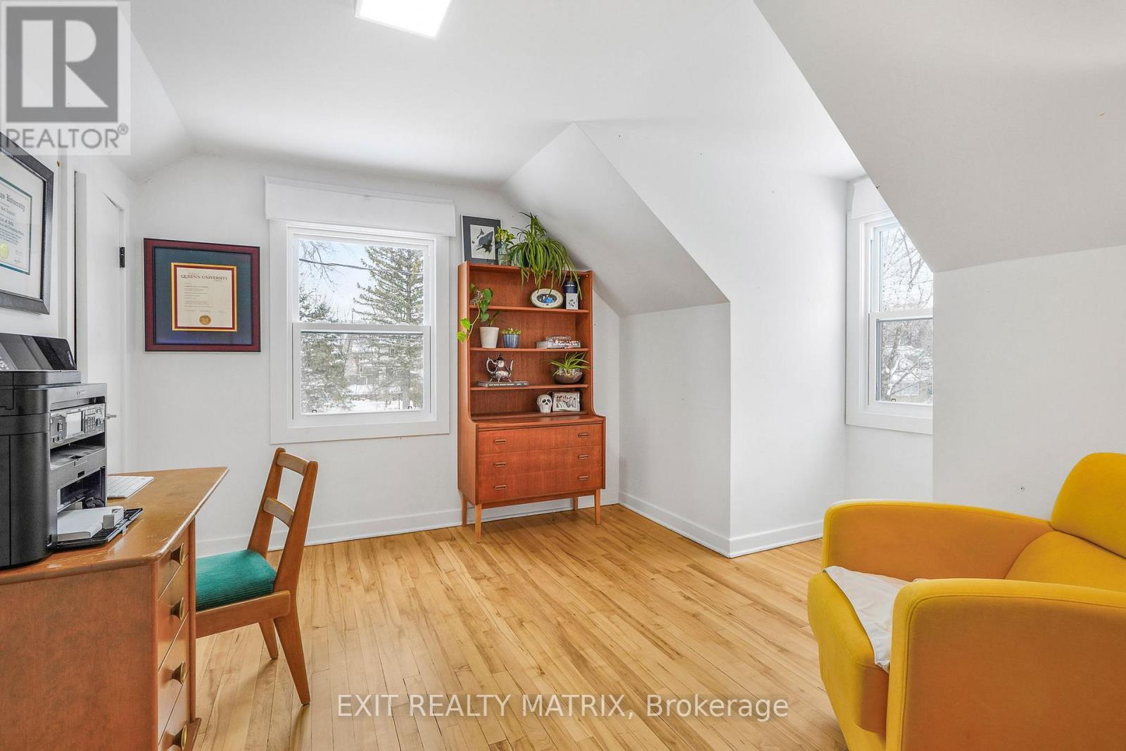 224 Wilshire Avenue, Ottawa, ON - Indoor