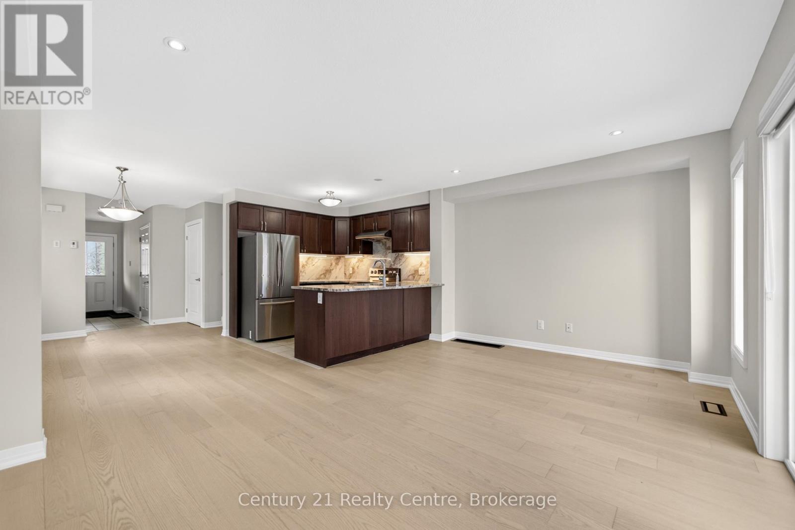 157 South Creek Drive, Kitchener, ON - Indoor Photo Showing Kitchen
