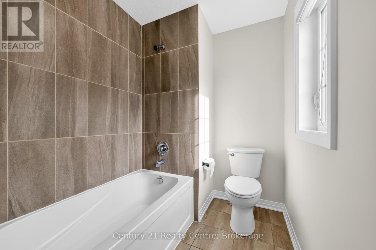 157 South Creek Drive, Kitchener, ON - Indoor Photo Showing Bathroom