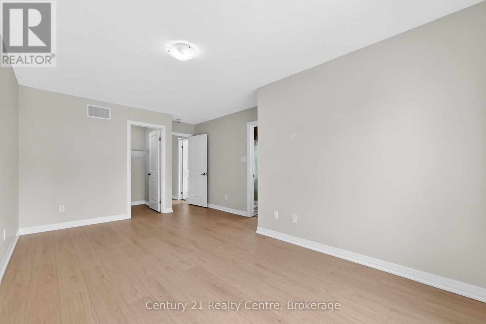 157 South Creek Drive, Kitchener, ON - Indoor Photo Showing Other Room