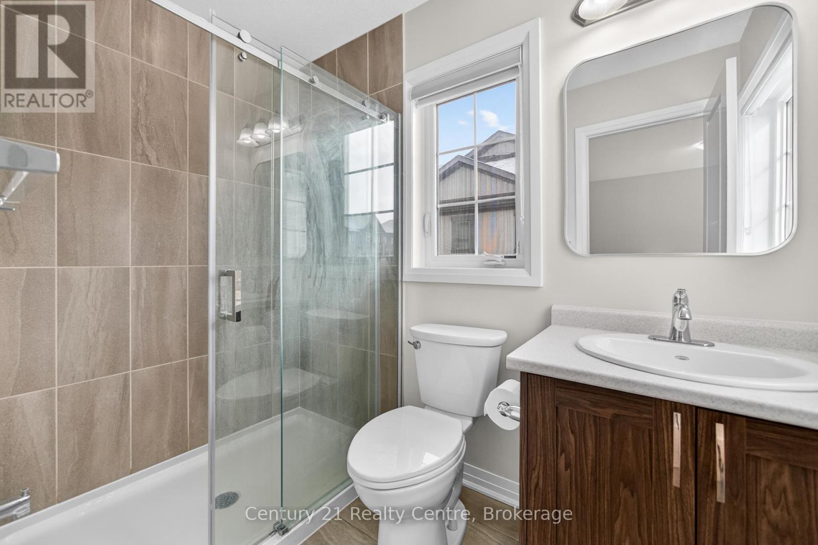 157 South Creek Drive, Kitchener, ON - Indoor Photo Showing Bathroom