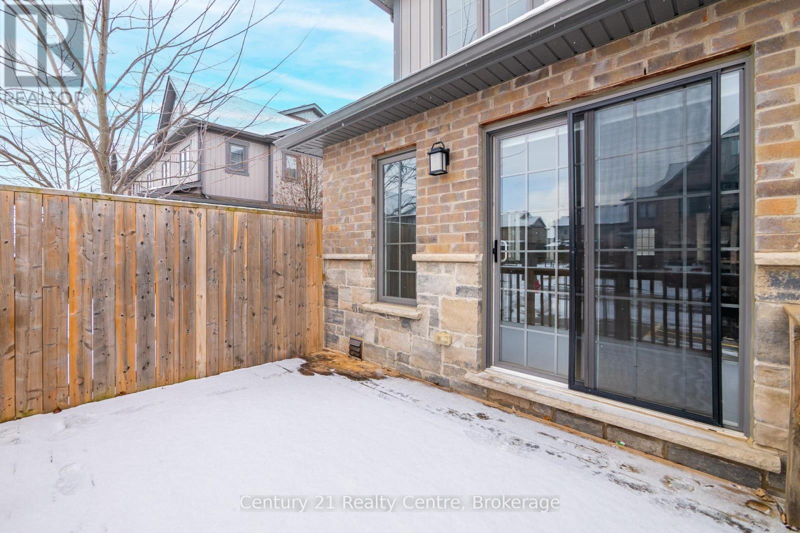 157 South Creek Drive, Kitchener, ON - Outdoor