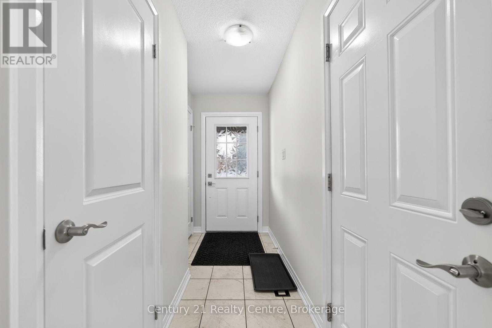 157 South Creek Drive, Kitchener, ON - Indoor Photo Showing Other Room