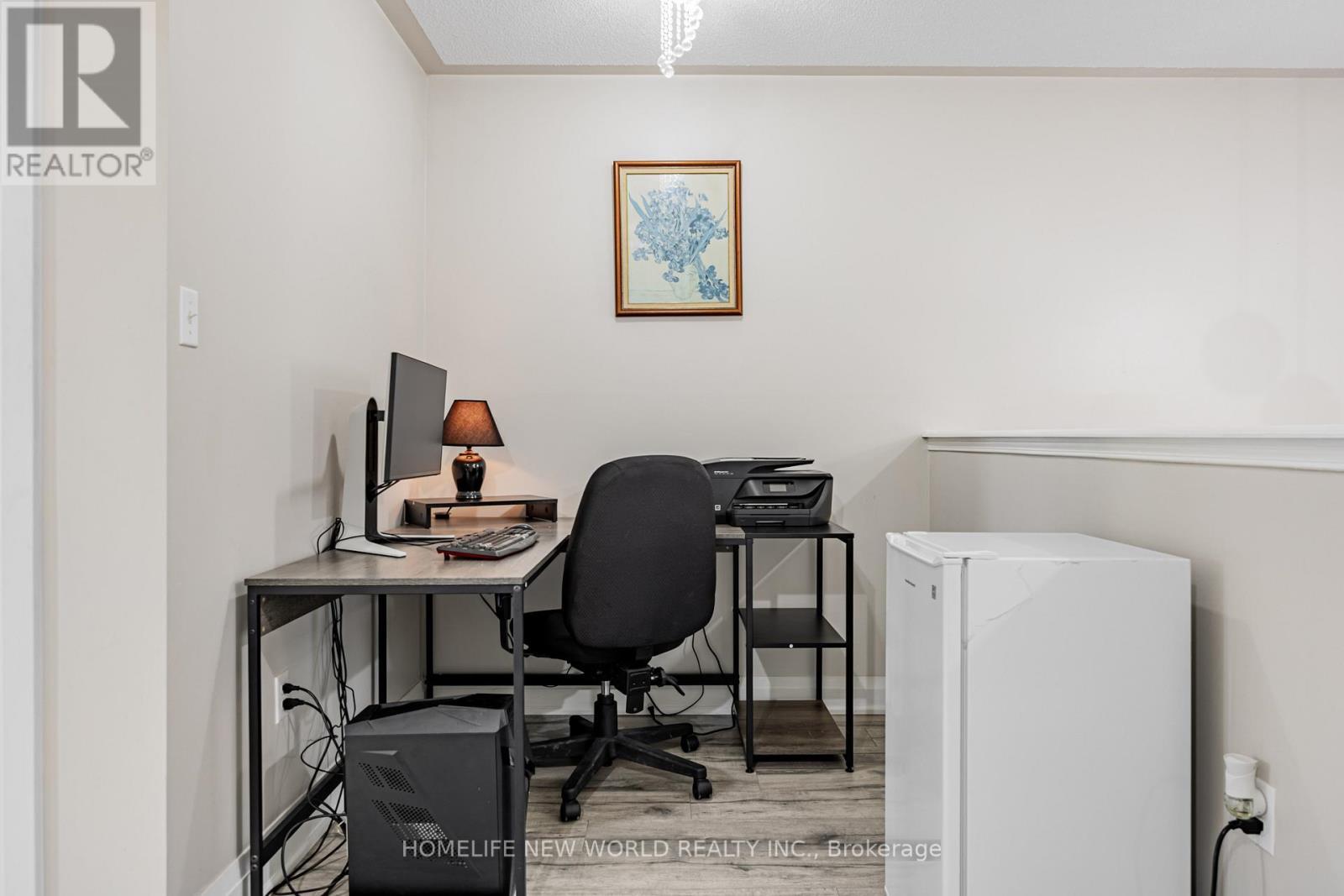 7 Batt Crescent S, Ajax, ON - Indoor Photo Showing Office