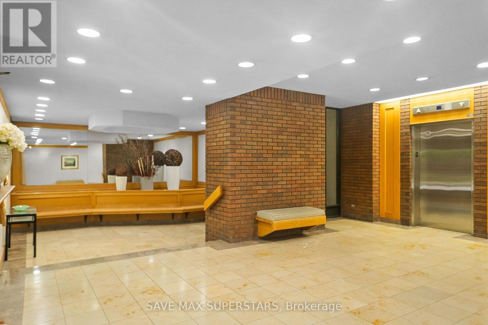 501 - 50 Baif Boulevard, Richmond Hill, ON - Indoor Photo Showing Other Room