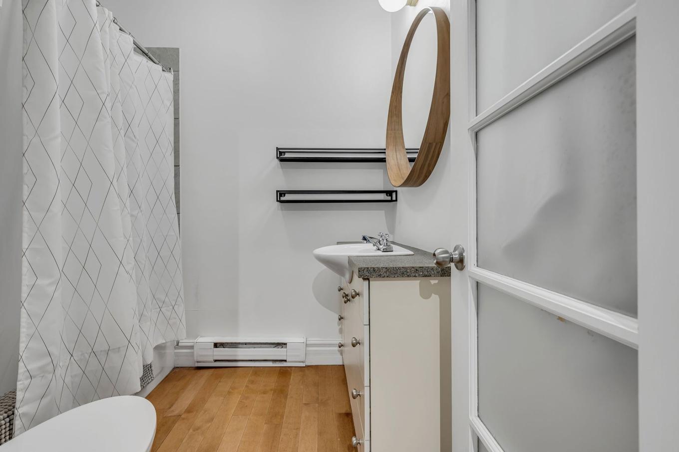 Salle de bains - A-895 Rue St-Vallier E., Québec (La Cité-Limoilou), QC - Indoor Photo Showing Bathroom