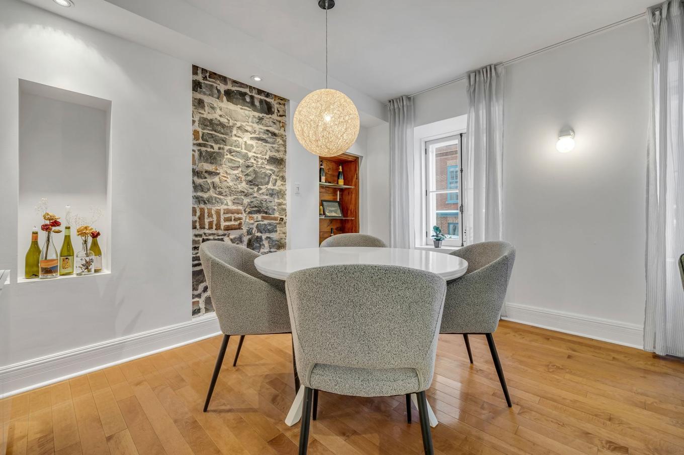 Salle à manger - A-895 Rue St-Vallier E., Québec (La Cité-Limoilou), QC - Indoor Photo Showing Dining Room